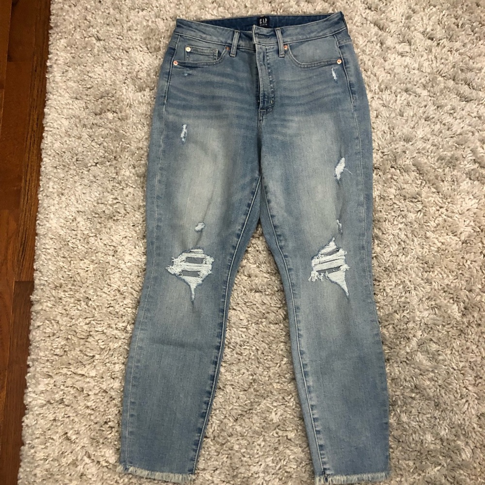 Gap Distressed Curvy True Skinny Jeans